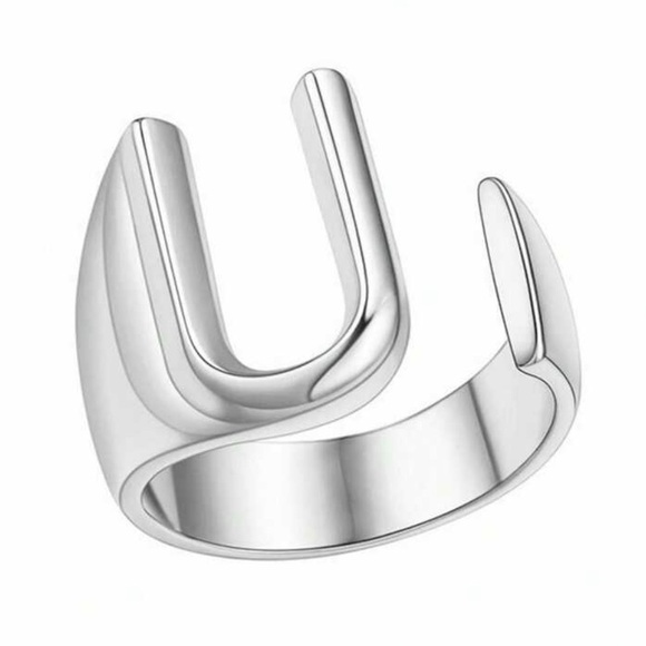 *NEW* OLIVIA RODRIGO Themed GUTS Letters Set of 4 Rings in Silver - Picture 4 of 11